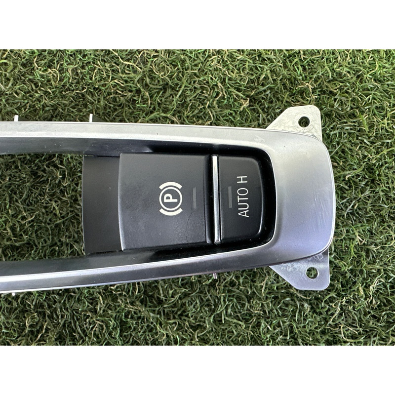 Кнопка стояночного тормоза (электрика / кнопки) BMW X5 F15 2015 3.0 61319877891