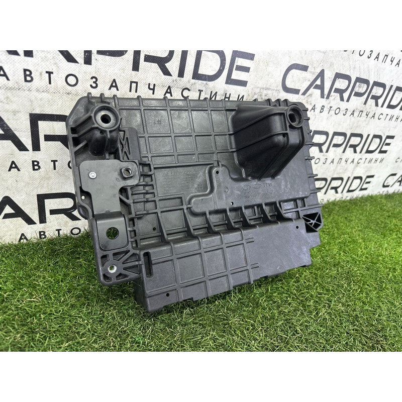 Площадка аккумулятора (кузов и элементы) Hyundai Sonata DN8 2020 2.5 37150L1000