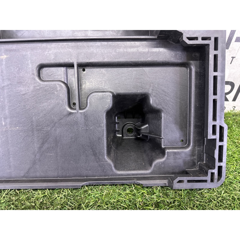 Площадка аккумулятора (кузов и элементы) Hyundai Sonata DN8 2020 2.5 37150L1000