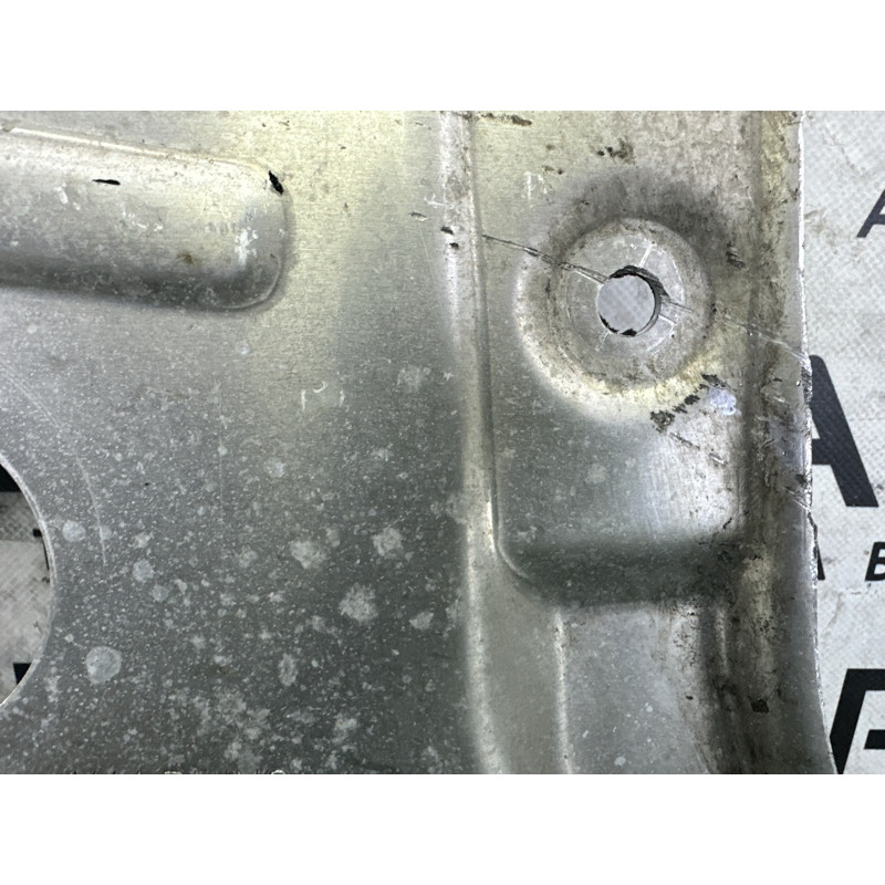 Захист двигуна (кузов і елементи) BMW X5 F15 2015 3.0 31116853815