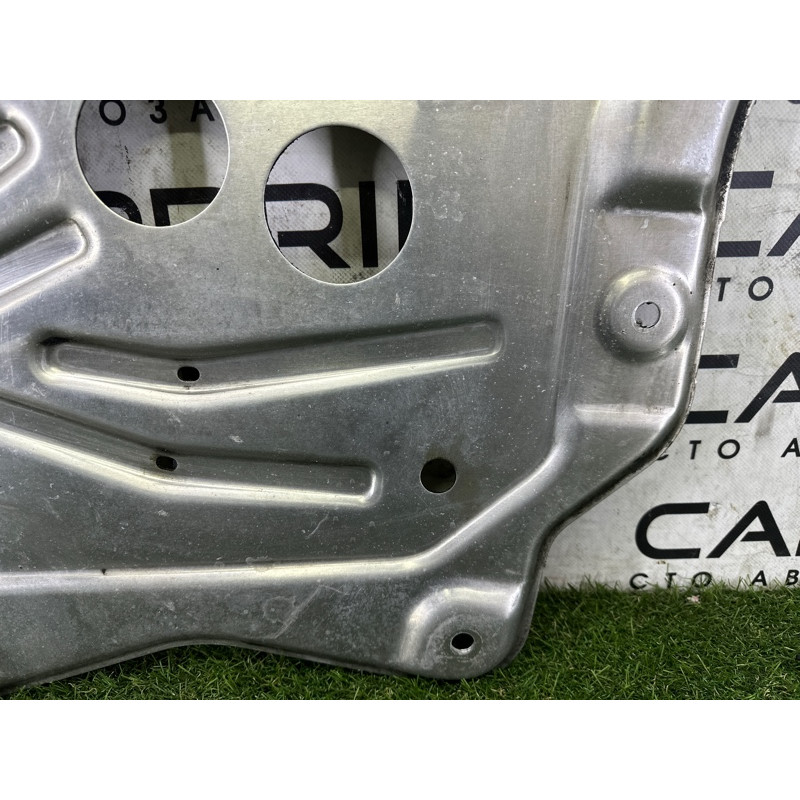 Захист двигуна (кузов і елементи) BMW X5 F15 2015 3.0 31116853815