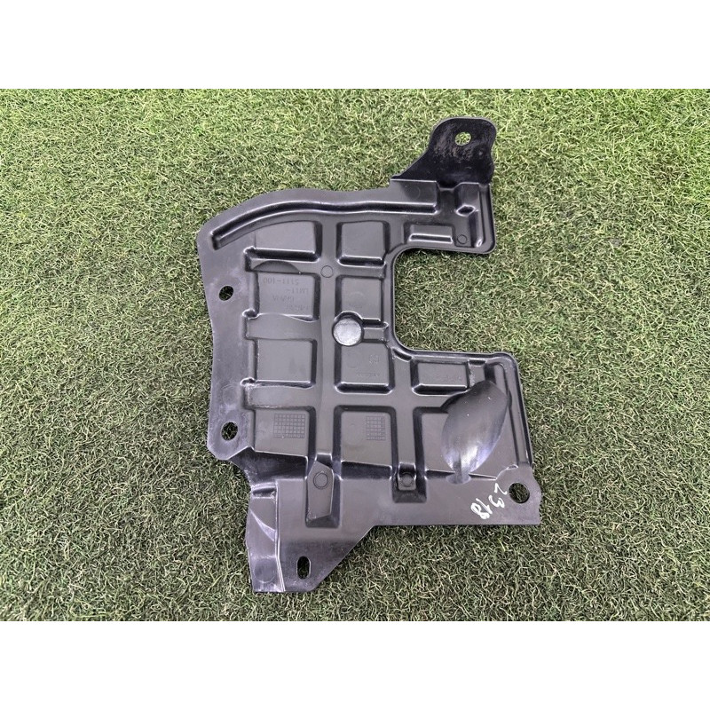 Захист двигуна (кузов і елементи) Nissan Rogue T33 2021 2.5 648396RA0A