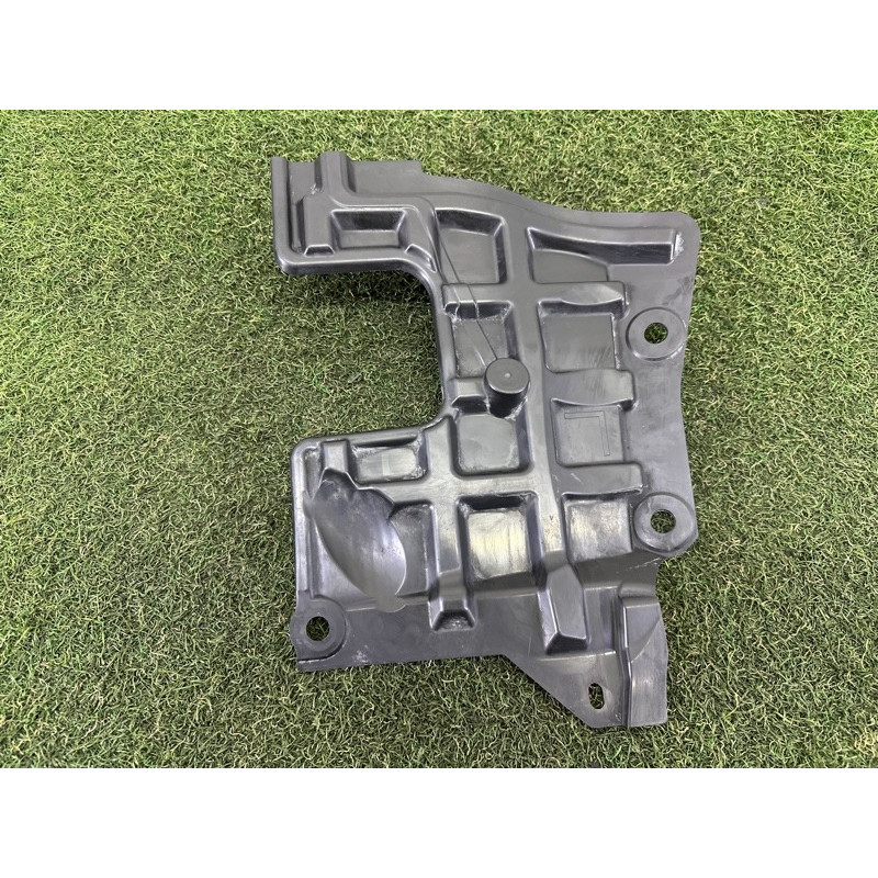 Захист двигуна (кузов і елементи) Nissan Rogue T33 2021 2.5 648396RA0A