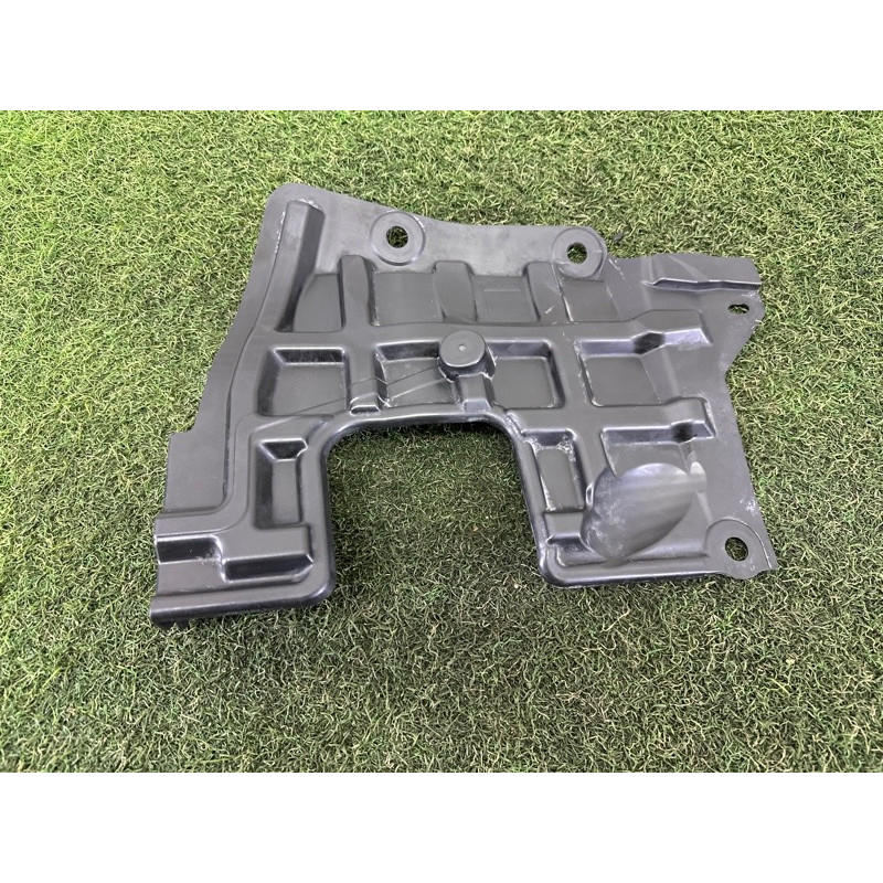 Захист двигуна (кузов і елементи) Nissan Rogue T33 2021 2.5 648396RA0A