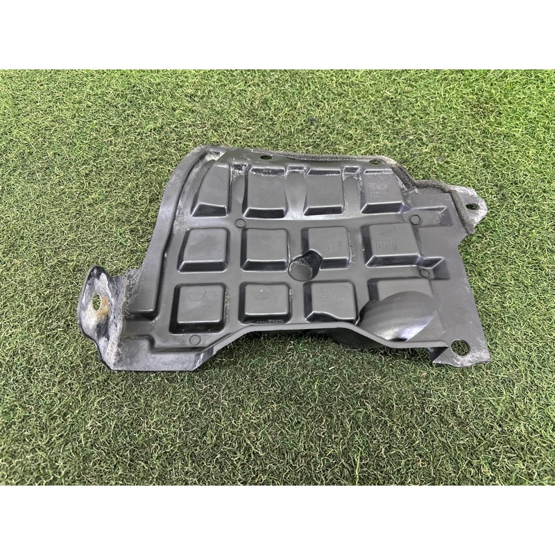 Захист двигуна (кузов і елементи) Nissan Rogue T33 2021 2.5 648386RA0A