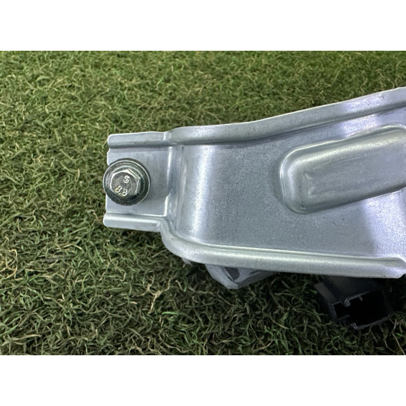 Мотор склоочисників (электрика) LAND ROVER Discovery Sport L550 2016 2.0 LR060921