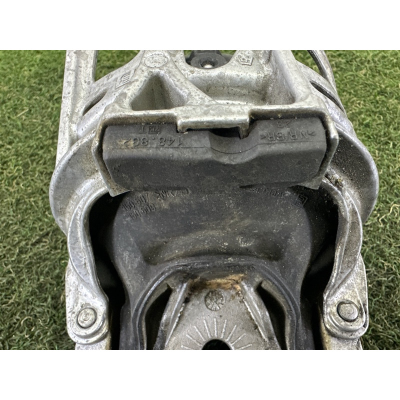 Подушка двигателя (двигатель и элементы) AUDI Q5 FY 2018 2.0 DAYB 4M0199371GH