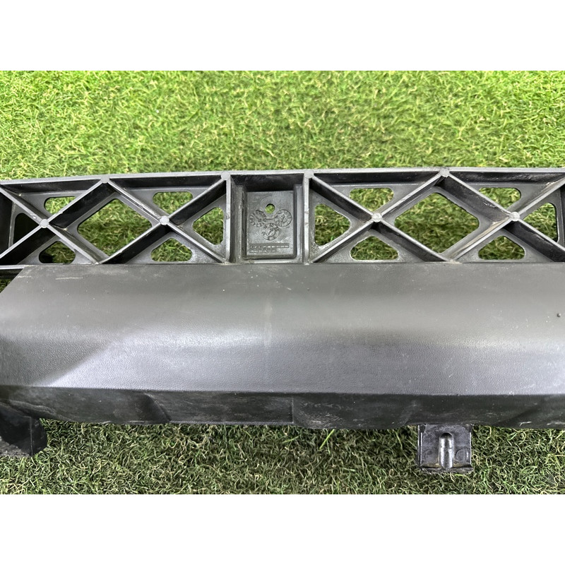 Кріплення бампера (кузов і елементи) AUDI Q7 4L 2015 3.0 CNRB 4L0807329