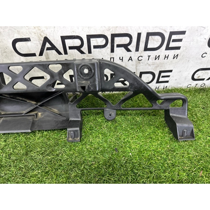 Кріплення бампера (кузов і елементи) AUDI Q7 4L 2015 3.0 CNRB 4L0807329
