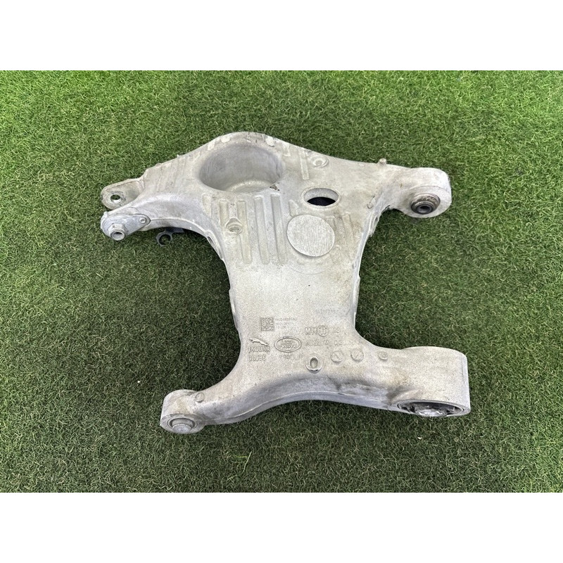 Рычаг підвіски (подвеска) LAND ROVER Discovery Sport L550 2016 2.0 LR076679
