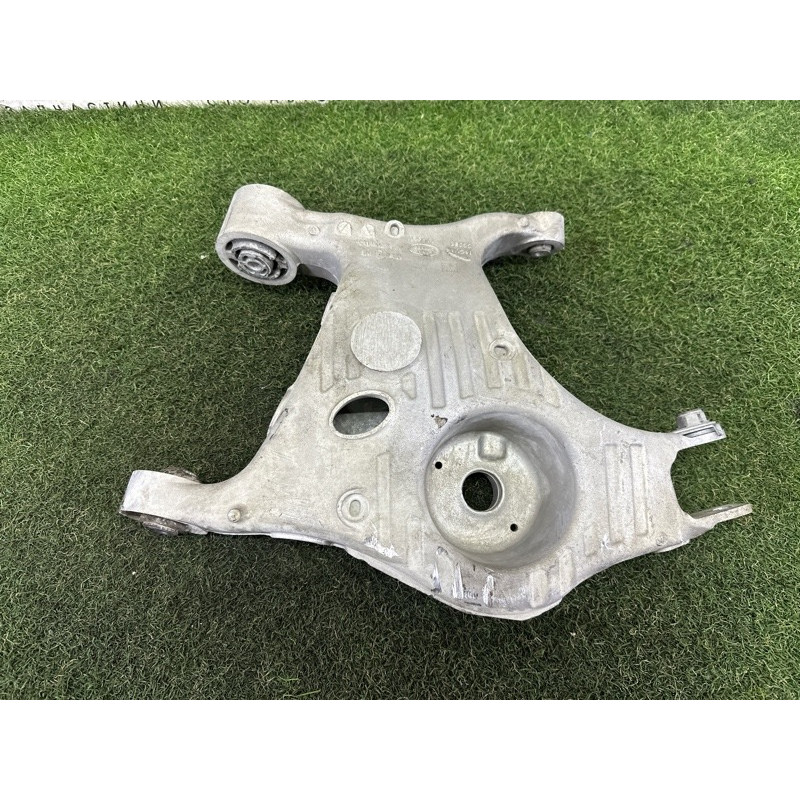 Рычаг підвіски (подвеска) LAND ROVER Discovery Sport L550 2016 2.0 LR076679