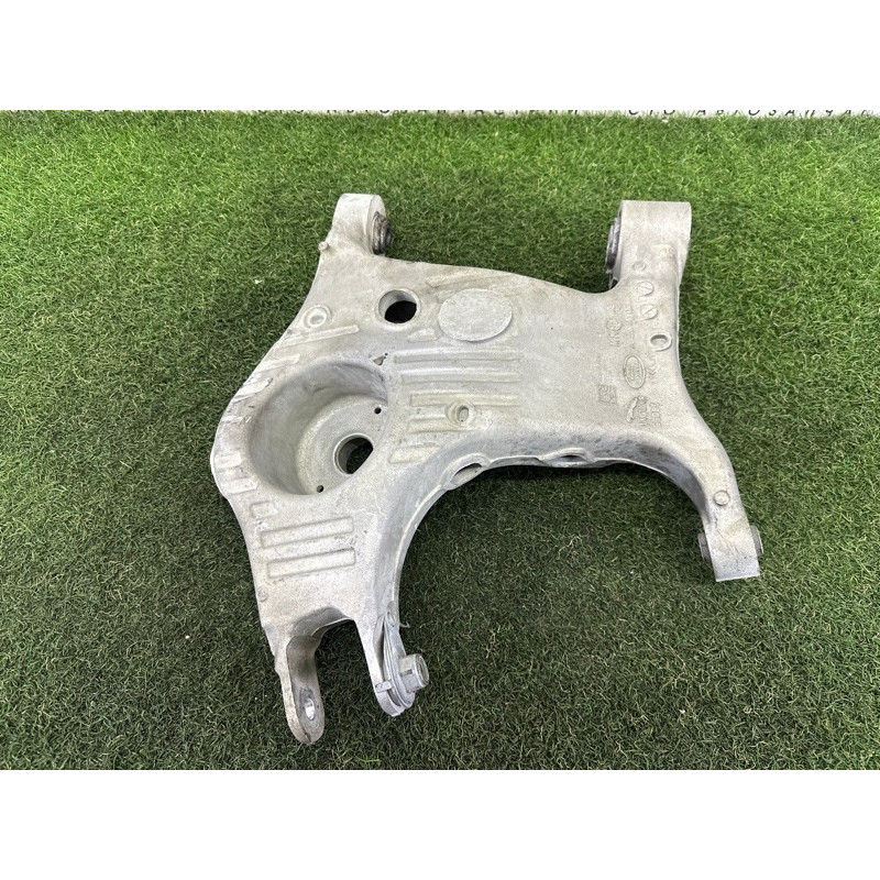 Рычаг підвіски (подвеска) LAND ROVER Discovery Sport L550 2016 2.0 LR076679
