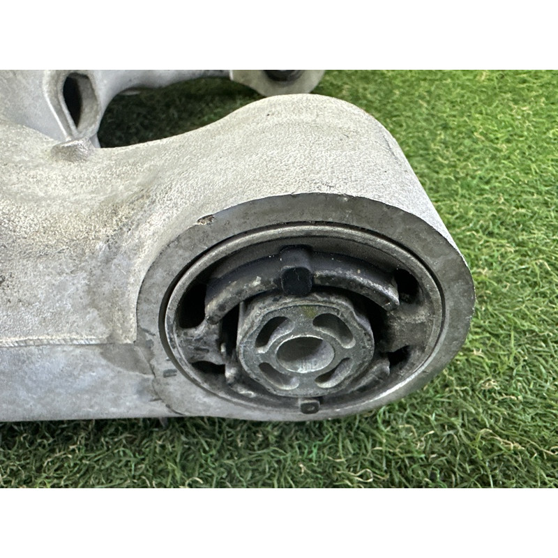 Рычаг підвіски (подвеска) LAND ROVER Discovery Sport L550 2016 2.0 LR076679