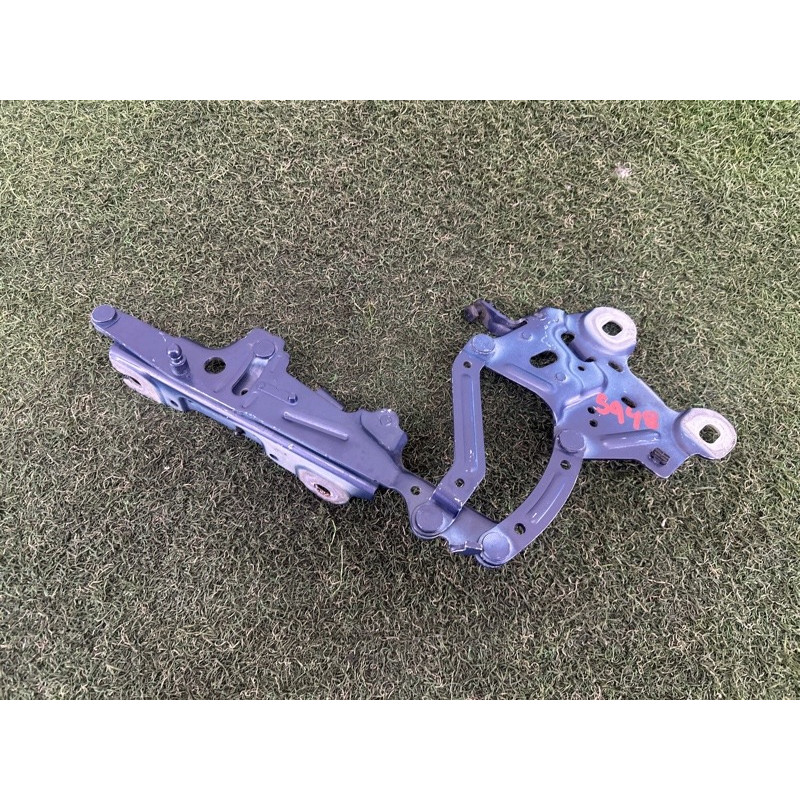 Петля капота (кузов і елементи) BMW X1 F48 2016 2.0 41007427126