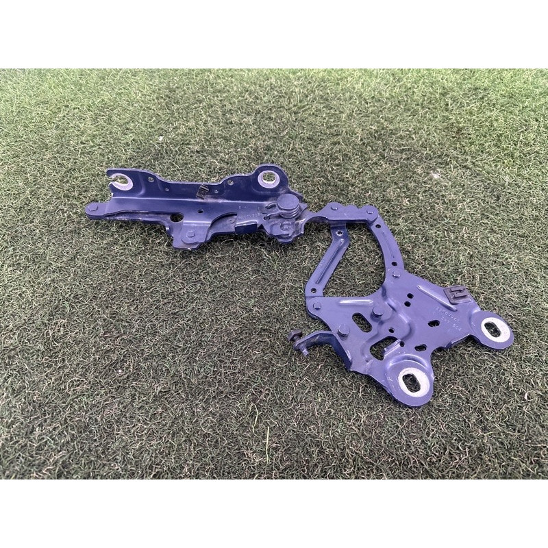 Петля капота (кузов і елементи) BMW X1 F48 2016 2.0 41007427126