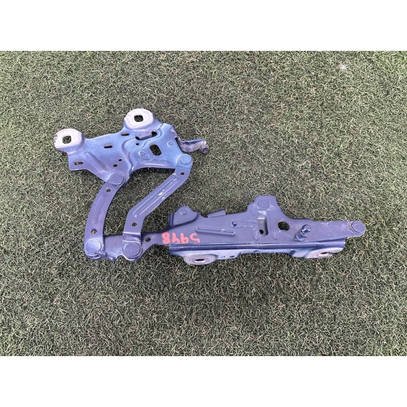 Петля капота (кузов і елементи) BMW X1 F48 2016 2.0 41007427125