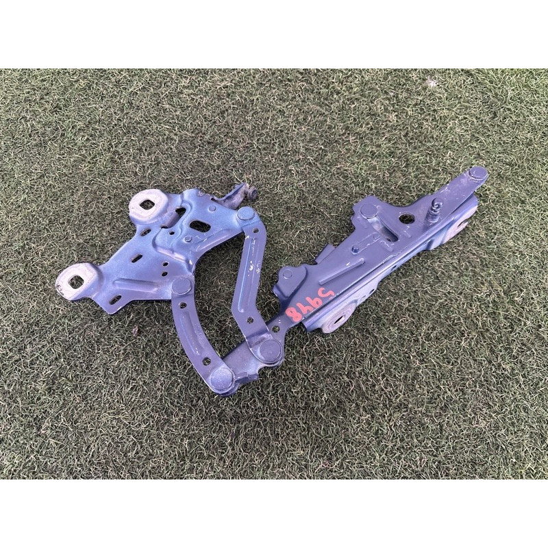 Петля капота (кузов і елементи) BMW X1 F48 2016 2.0 41007427125