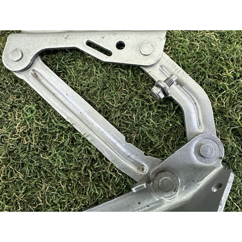 Петля капота (кузов і елементи) Mercedes-Benz GL X164 2011 3.0 A2518800328