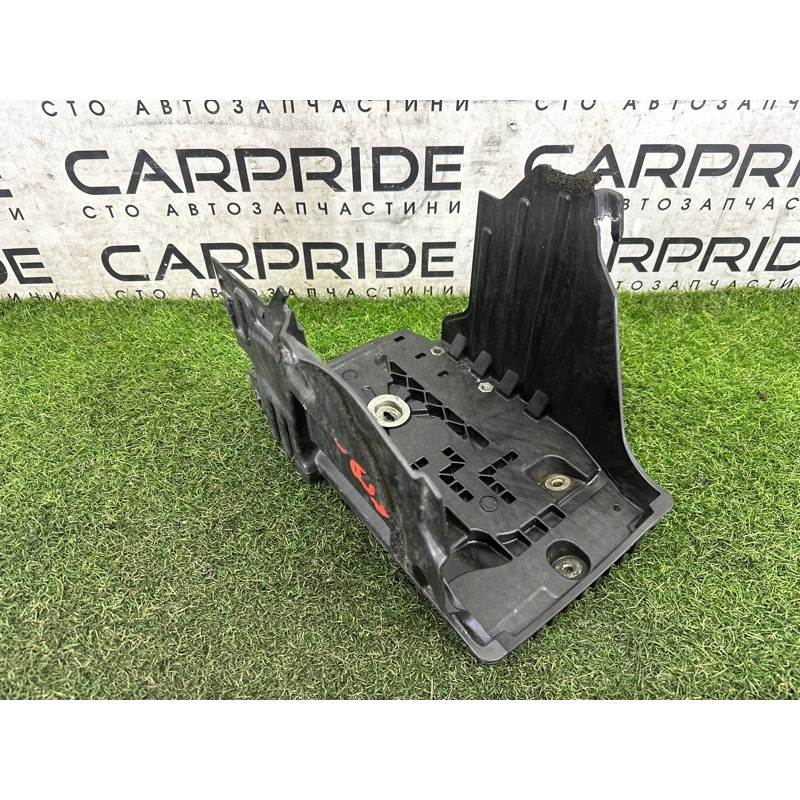 Підставка акумулятора (кузов и элементы) LAND ROVER Discovery Sport L550 2016 2.0 LR023753