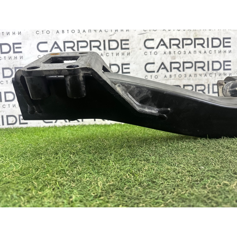Фаркоп (кузов і елементи) AUDI Q7 4L 2015 3.0 CNRB 4L0803921M