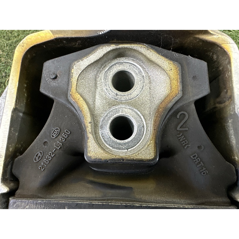 Подушка двигуна (двигатель и элементы) Hyundai Sonata DN8 2020 2.5 21830L1350