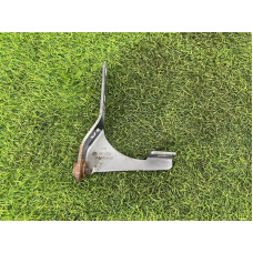 Петля багажника