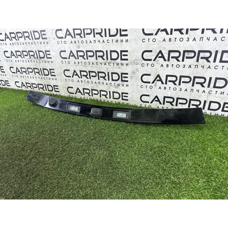 Накладка крышки багажника (кузов и элементы) LAND ROVER Discovery Sport L550 2016 2.0 LR077721