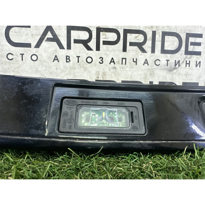 Накладка крышки багажника (кузов и элементы) LAND ROVER Discovery Sport L550 2016 2.0 LR077721