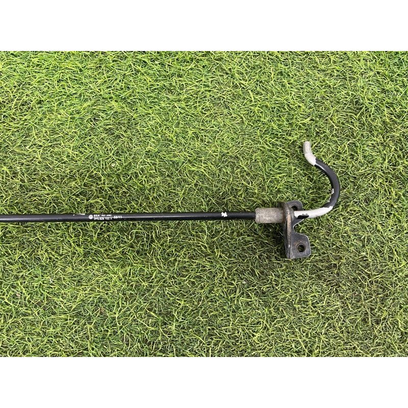 Обмежувач кришки багажника (кузов і елементи) Volkswagen Amarok 2H 2.0 2H5829153A