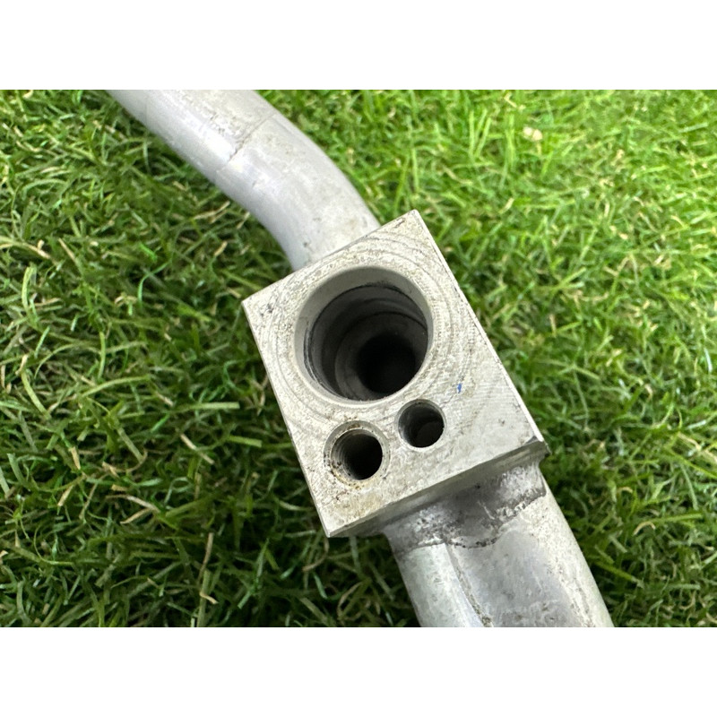Трубка кондиционера (отопление и кондиционирование) BMW X1 F48 2018 2.0 64536842037