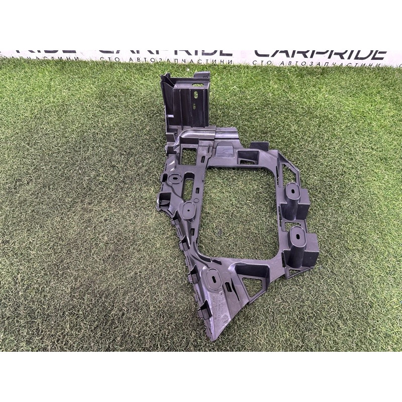 Крепление бампера (кузов и элементы) Volkswagen Touareg NF 2013 3.6 CGRA 7P6807376B