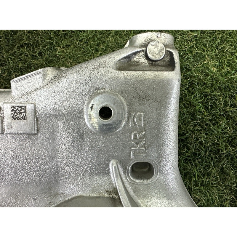 Кронштейн підрамника (підвіска) AUDI Q5 FY 2020 2.0 DJYA 80A399296R