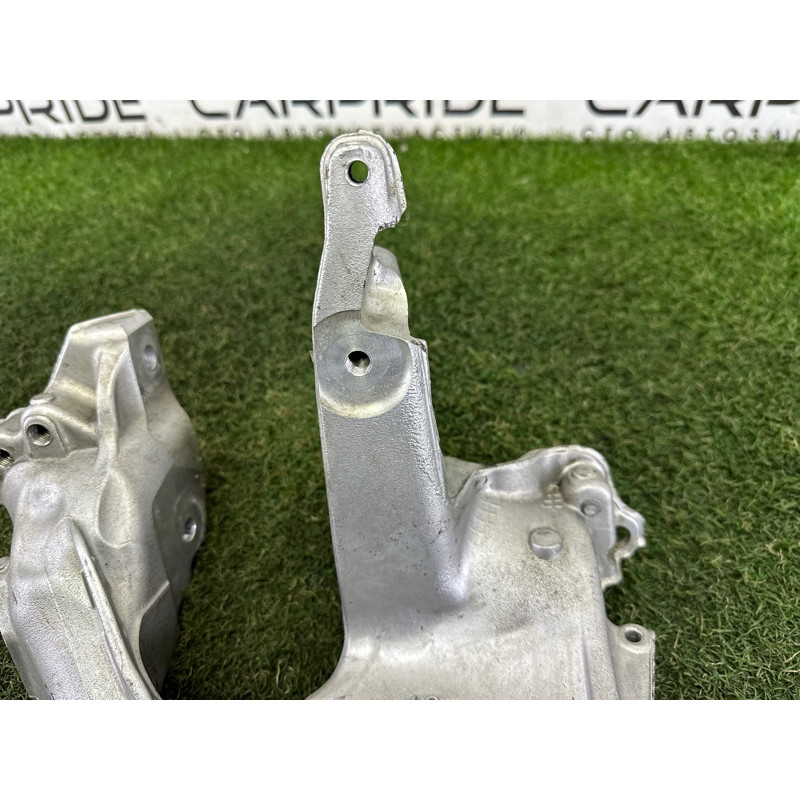 Кронштейн підрамника (підвіска) AUDI Q5 FY 2020 2.0 DJYA 80A399296R