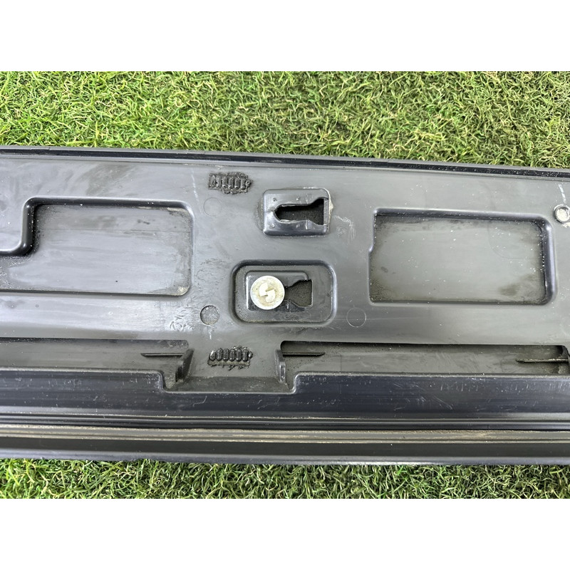 Накладка двері зовнішня (кузов и элементы) LAND ROVER Discovery Sport L550 2016 2.0 LR073079