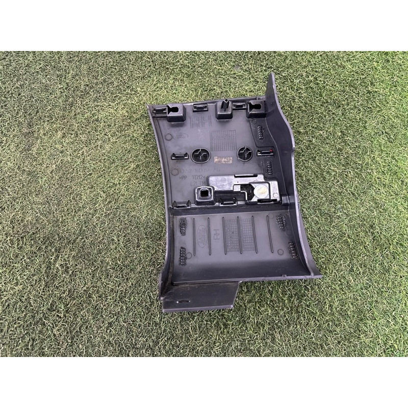 Накладка на крыло (кузов и элементы) LAND ROVER Range Rover L405 2014 5.0 LR048271
