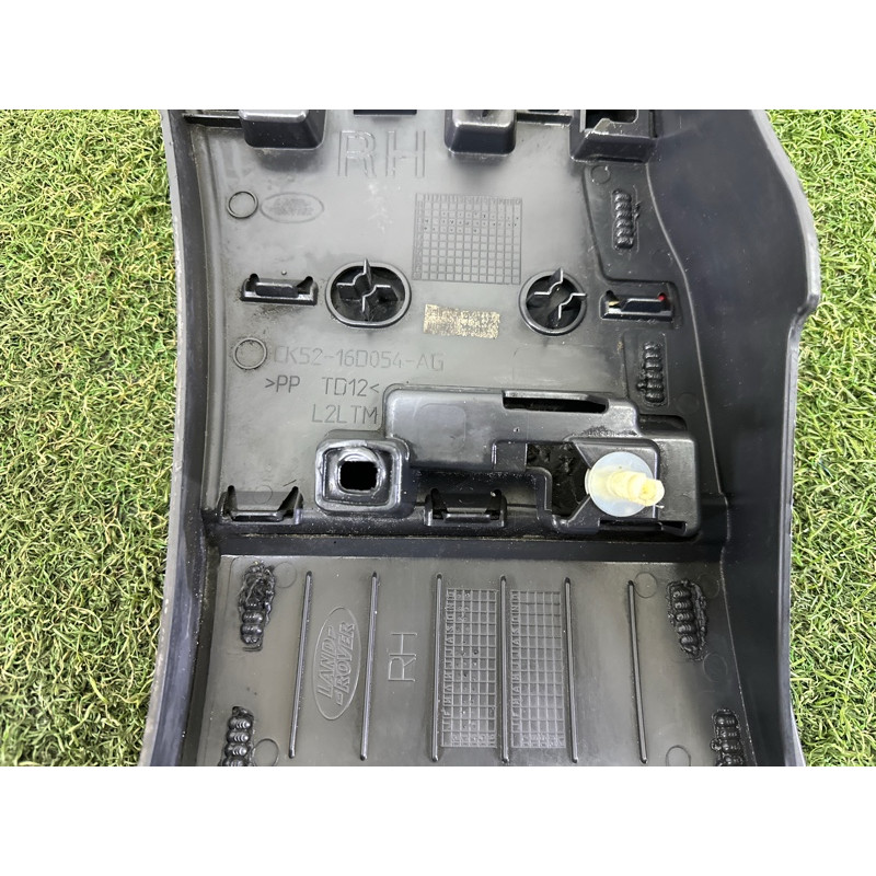 Накладка на крыло (кузов и элементы) LAND ROVER Range Rover L405 2014 5.0 LR048271