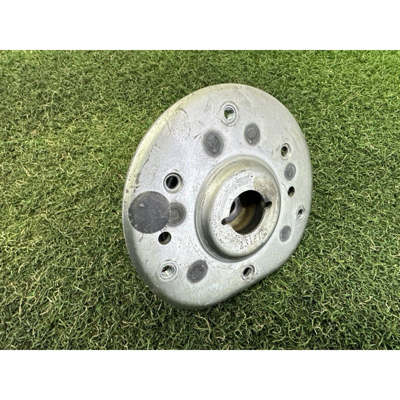 Опора стійки (подвеска) LAND ROVER Discovery Sport L550 2016 2.0 LR024477