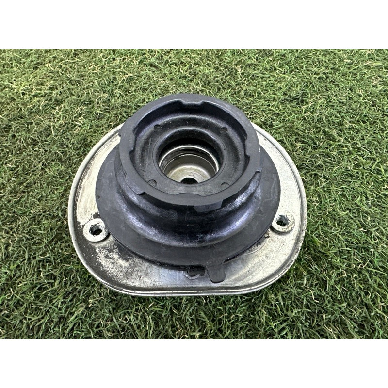 Опора стійки (подвеска) LAND ROVER Discovery Sport L550 2016 2.0 LR024477