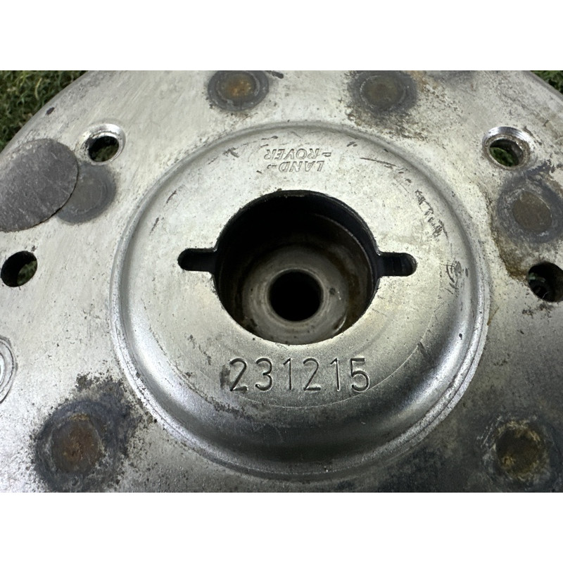 Опора стійки (подвеска) LAND ROVER Discovery Sport L550 2016 2.0 LR024477