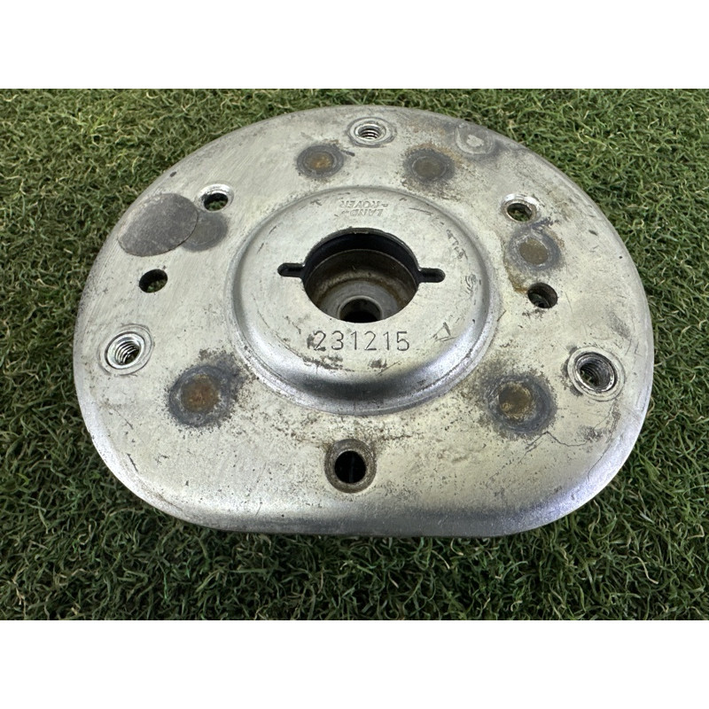 Опора стійки (подвеска) LAND ROVER Discovery Sport L550 2016 2.0 LR024477