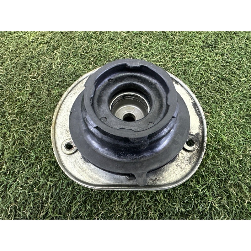 Опора стійки (подвеска) LAND ROVER Discovery Sport L550 2016 2.0 LR024477
