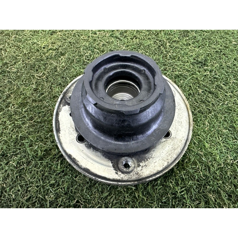 Опора стійки (подвеска) LAND ROVER Discovery Sport L550 2016 2.0 LR024477