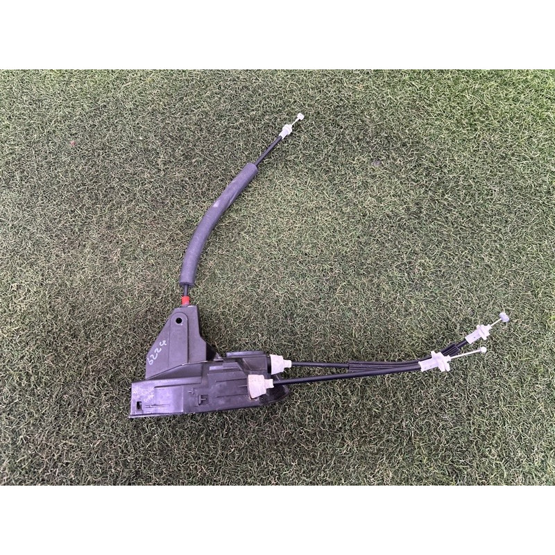Замок дверей (кузов и элементы) LAND ROVER Discovery Sport L550 2016 2.0 LR070440
