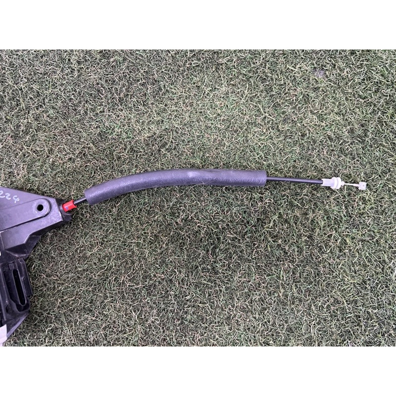 Замок дверей (кузов и элементы) LAND ROVER Discovery Sport L550 2016 2.0 LR070440