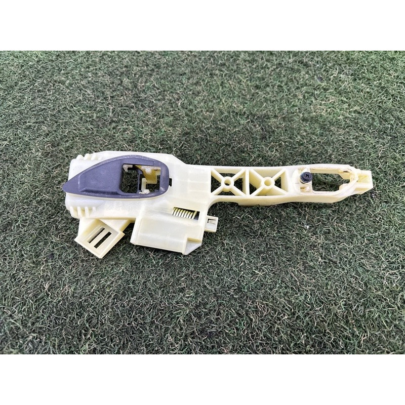 Кронштейн ручки дверей (кузов и элементы) Hyundai Sonata DN8 2020 2.5 83655L1000