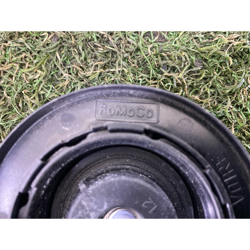Кришка розширювального бачка (система охолодження) Land Rover Discovery 3 9c348101aa