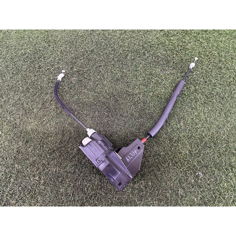 Замок двери (кузов и элементы) LAND ROVER Discovery Sport L550 2016 2.0 LR070437