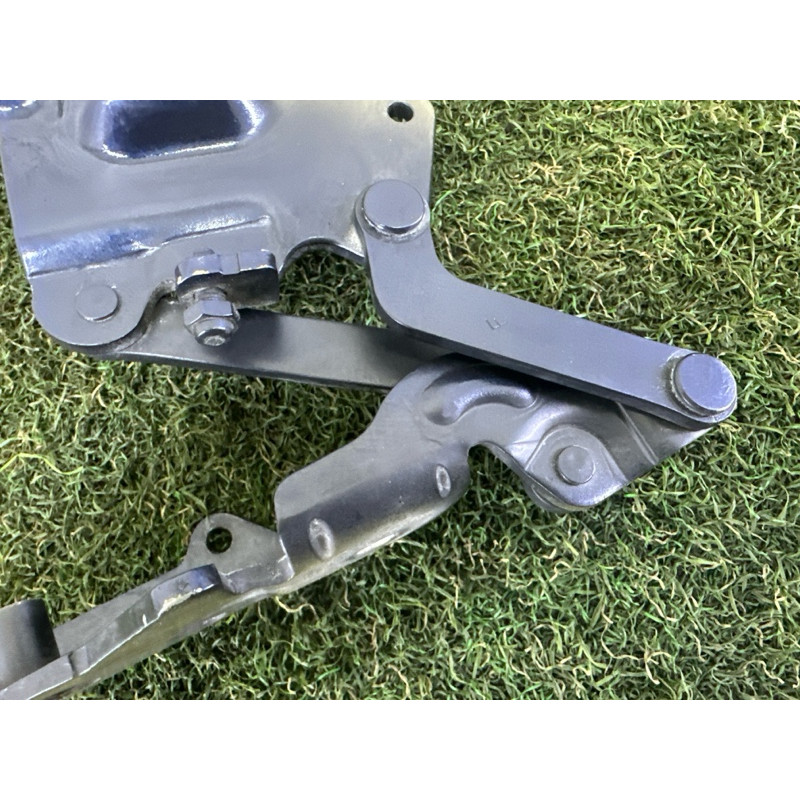 Петля капота (кузов и элементы) BMW X5 E70 2011 3.0 41007198618