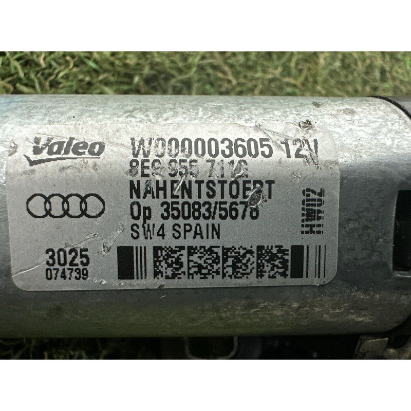 Мотор дворников (электрика) AUDI Q7 4L 2015 3.0 CNRB 8E9955711G