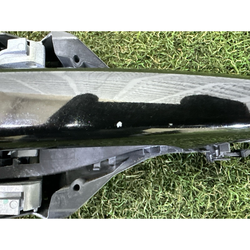Ручка двері зовнішня (кузов и элементы) LAND ROVER Discovery Sport L550 2016 2.0 LR061201
